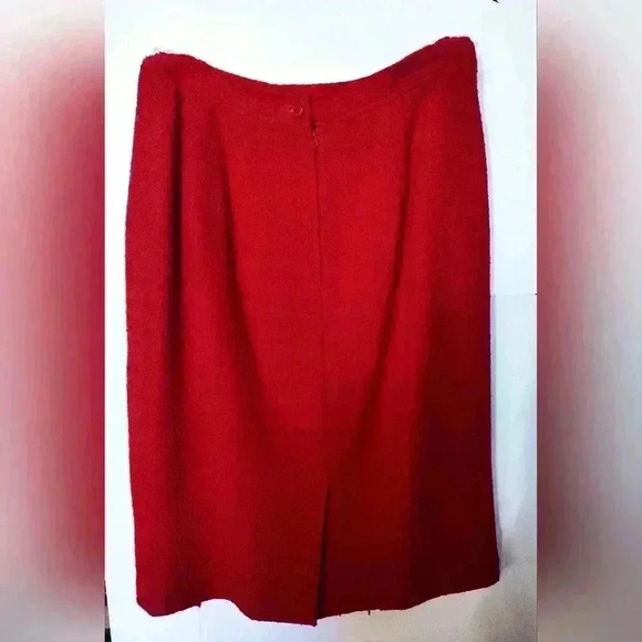 Vintage Valentino Miss V Red Boucle Wool Suit | Blazer and Skirt | 31" Waist - Picture 7 of 13